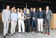 Mona Keijzer bezocht Friesland voor toelichting Friese Vezelhennepdeal Mona Keijzer op bezoek voor de Frieze Vezelhennepdeal 2